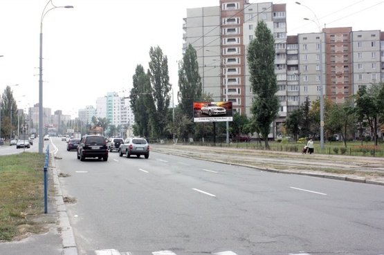 Фото рекламної площини за адресою Лайоша Гавро 17-А м. Оболонь пл. Дружбы народов, ТРЦ "Дивосвит" Поликлиника №1 Оболонского района
