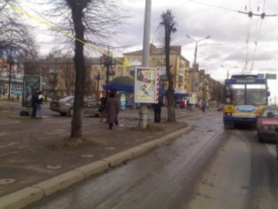 Фото рекламной плоскости по адресу вул. Незалежності ( Кінотеатр "КОСМОС") №2 ст.Б