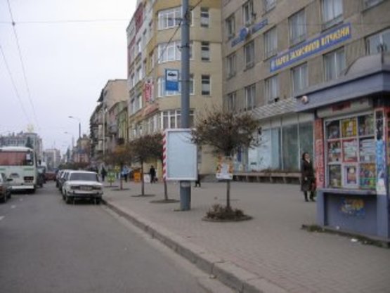 Фото рекламной плоскости по адресу вул. Незалежності ( навпроти гот. "НАДІЯ") №3 ст.А