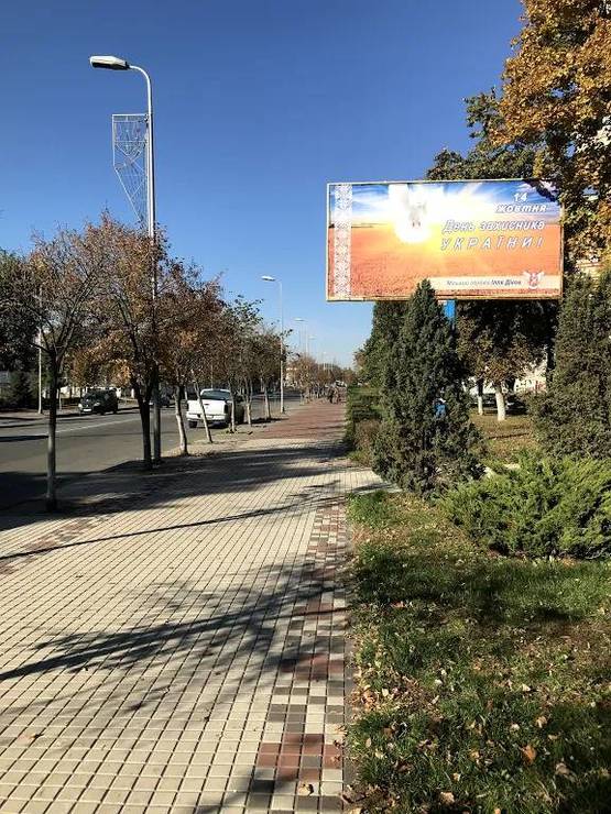 Фото рекламної площини за адресою Ул. Европейская , напротив Вишневской городской рады