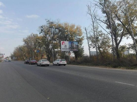 Фото рекламной плоскости по адресу Ул. Белогородская , После ТЦ Император вкуса Фото рекламной плоскости по адресу Ул. Белогородская , После ТЦ Император вкуса