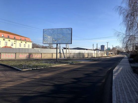 Фото рекламной плоскости по адресу Ул. Владимирская , на кругу , возле магазина АНЖИО