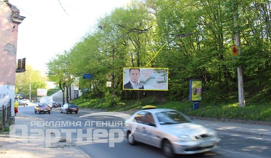Фото рекламной плоскости по адресу Б. Хмельницького Фото рекламной плоскости по адресу Б. Хмельницького