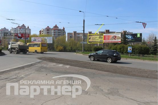 Фото рекламної площини за адресою Злуки п-кт