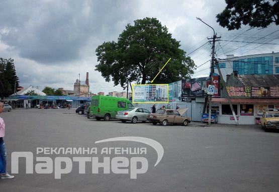 Фото рекламной плоскости по адресу Шептицького Фото рекламной плоскости по адресу Шептицького