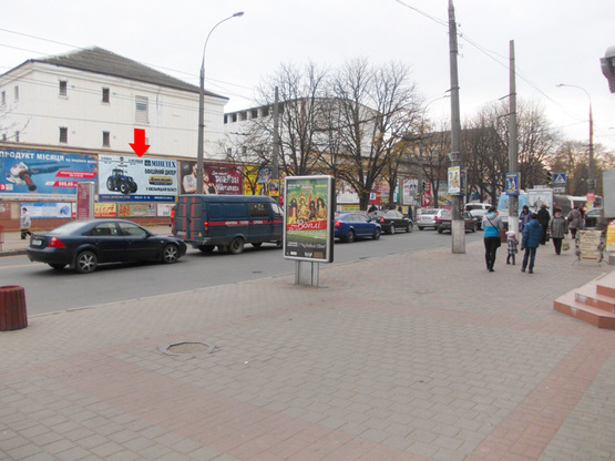 Фото рекламной плоскости по адресу Каменецкая ул., 39, центр города, ТЦ "Либидь Плаза", №1