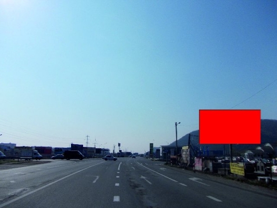 Фото рекламної площини за адресою м.Мукачево, в'їзд в місто, зі сторони м.Львів, траса Київ-Чоп, навпрти АЗС Народна