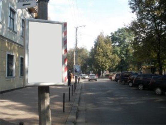 Фото рекламной плоскости по адресу вул. Лесі Українки №2 ст Б Фото рекламной плоскости по адресу вул. Лесі Українки №2 ст Б