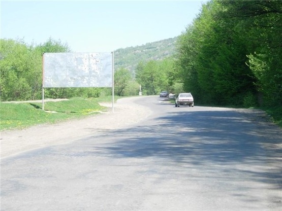 Фото рекламной плоскости по адресу смт.Дубове вул.Головна, вїзд із сторони м.Тячів