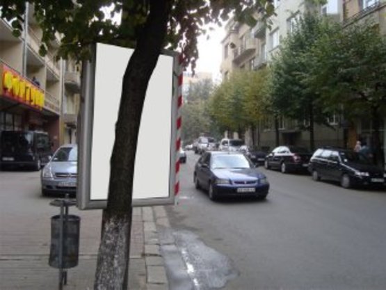 Фото рекламної площини за адресою вул.Бельведерська №1 ст Б