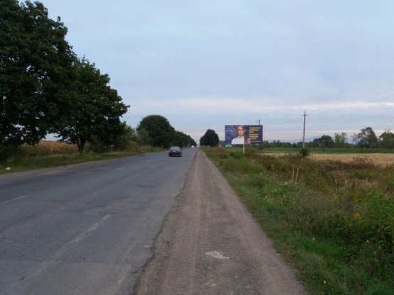Фото рекламной плоскости по адресу с.Сокирниця, в сторону м.Тячів, трасса Рогатин-Мукачево в сторону Тячева