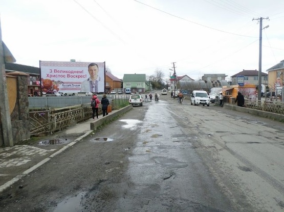 Фото рекламной плоскости по адресу смт. Вишково - центр селища, біля ринку