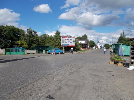 Фото рекламной плоскости по адресу с. Нересниця, центр Фото рекламной плоскости по адресу с. Нересниця, центр