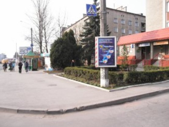 Фото рекламной плоскости по адресу вул. Коновальця (дитяча лікарня) №1 ст А Фото рекламной плоскости по адресу вул. Коновальця (дитяча лікарня) №1 ст А