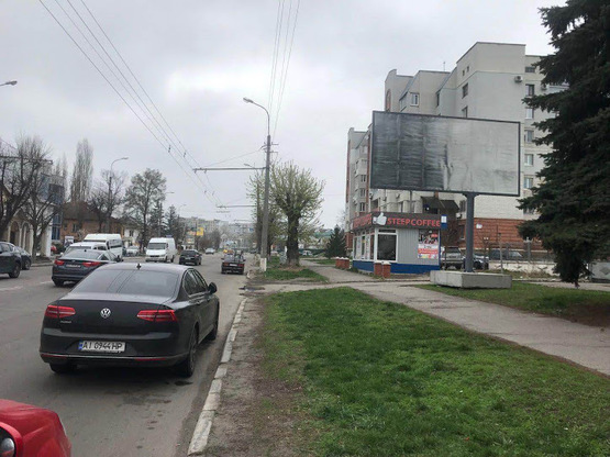 Фото рекламной плоскости по адресу б-р Олександрійський, Укрсоцбанк