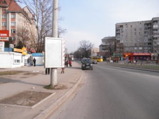 Фото рекламной плоскости по адресу вул. Коновальця (дитяча лікарня) №2 ст Б Фото рекламной плоскости по адресу вул. Коновальця (дитяча лікарня) №2 ст Б