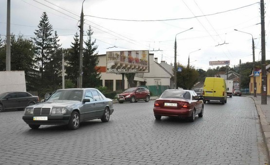 Фото рекламной плоскости по адресу вул..Гагаріна-Коростишівської Фото рекламной плоскости по адресу вул..Гагаріна-Коростишівської