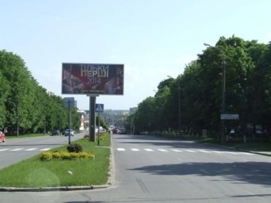 Фото рекламной плоскости по адресу проспект Юності, 4(північ) Фото рекламной плоскости по адресу проспект Юності, 4(північ)