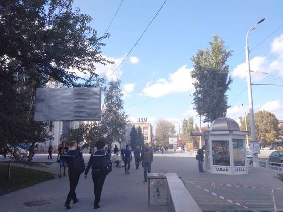 Фото рекламной плоскости по адресу Ушакова пр.- Свободи пл. Фото рекламной плоскости по адресу Ушакова пр.- Свободи пл.