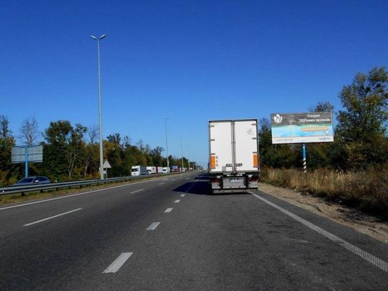 Фото рекламної площини за адресою с. Копилів, траса М-06 Київ-Чоп (Житомир), км 45+020 ліво