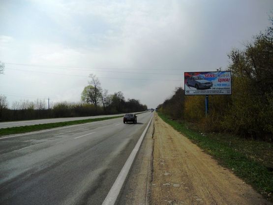 Фото рекламной плоскости по адресу траса М-05 Київ-Одеса, км 77+590 право