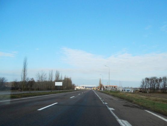 Фото рекламной плоскости по адресу траса М-05 Київ-Одеса, км 97+785 право