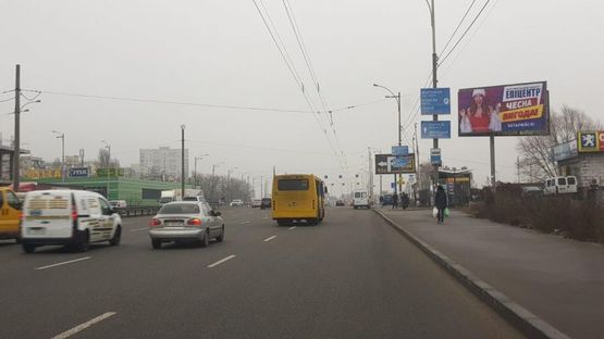 Фото рекламной плоскости по адресу Большая окружная за 100 м.перед ТЦ Апрель,