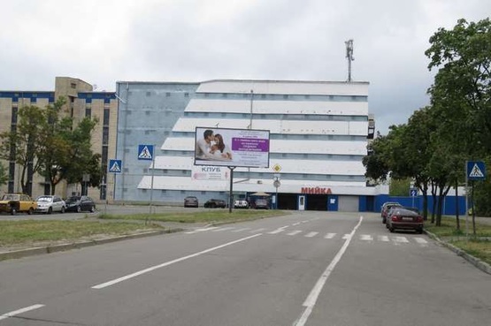 Фото рекламної площини за адресою ул. Нестайка Всеволода (Мильчакова), 8, в сторону ул. Челябинская