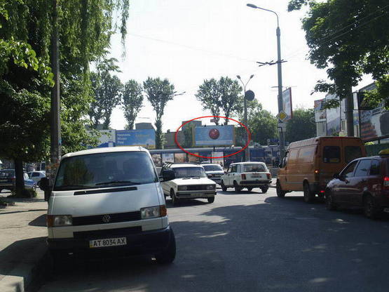 Фото рекламної площини за адресою Привокзальна зправа  від вокзалу( правий)