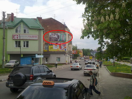 Фото рекламної площини за адресою вул.Л.Українки,16 (верхній)