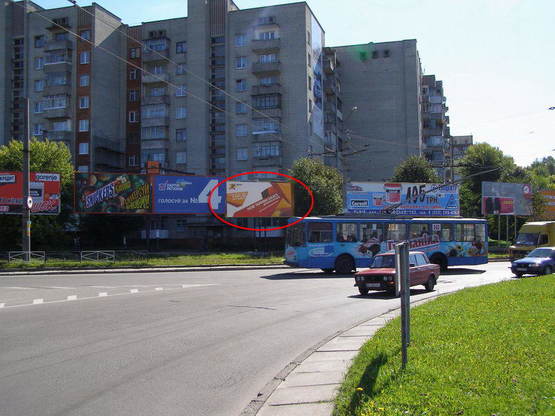 Фото рекламной плоскости по адресу Кульпарківська - В.Великого -  (біля кільця) Фото рекламной плоскости по адресу Кульпарківська - В.Великого -  (біля кільця)