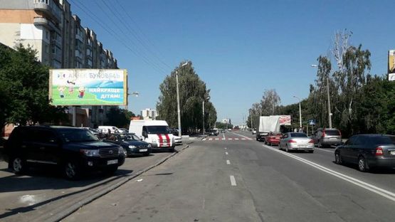 Фото рекламної площини за адресою Прибужська 6, ст. Б (біля Епіцентру)