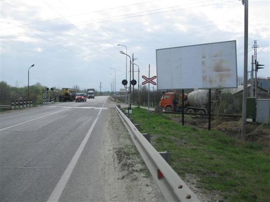 Фото рекламної площини за адресою Стрий-Дуліби, об'зна дорога, на Ужгород
в зоні залізничного переїзду, м. 0