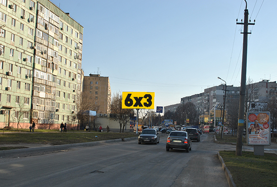 Фото рекламной плоскости по адресу ул. Гетьманская 48