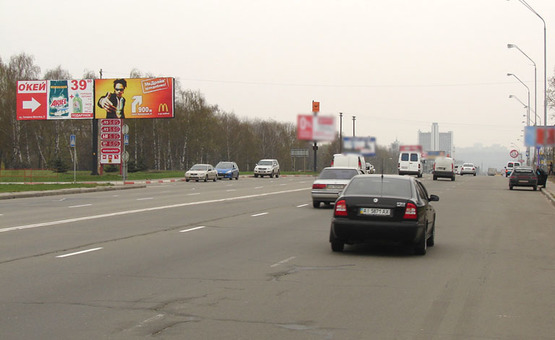 Фото рекламної площини за адресою Броварской пр-т/Дарница (В)-правый
