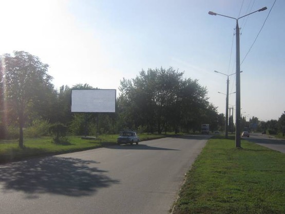 Фото рекламной плоскости по адресу ул.Тиражная, выезд из города, АЗС, развилка Бородинский и Осипенк мкр-н Фото рекламной плоскости по адресу ул.Тиражная, выезд из города, АЗС, развилка Бородинский и Осипенк мкр-н