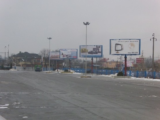 Фото рекламной плоскости по адресу вул. Хотинська, 43, ТВЦ "Панорама" Фото рекламной плоскости по адресу вул. Хотинська, 43, ТВЦ "Панорама"