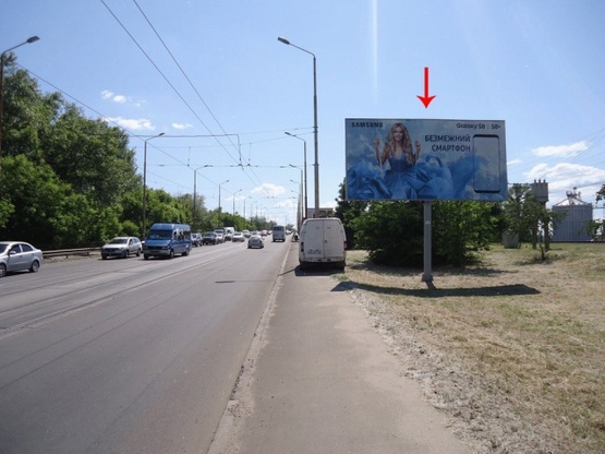Фото рекламной плоскости по адресу Мануйловский пр-т, въезд на Амурский мост, в центр