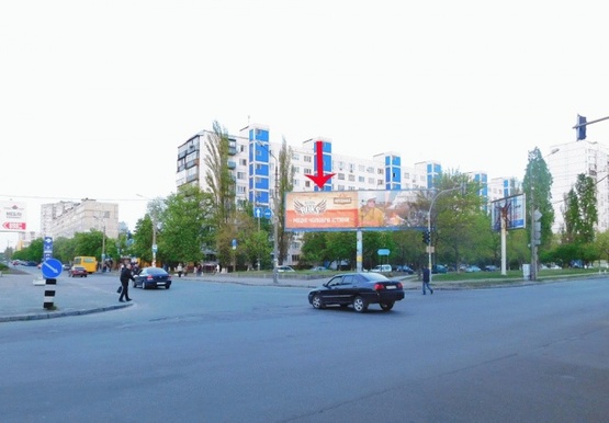 Фото рекламної площини за адресою Братиславская ул., возле ул.Шолом-Алейхема, в центр, левый