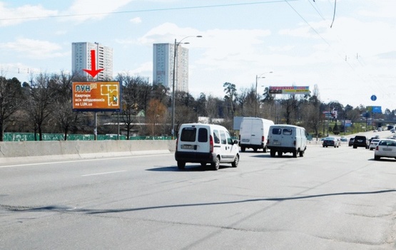 Фото рекламної площини за адресою Палладина Академика пр-т, в сторону ст.м.Академгородок, к пр-ту Победы