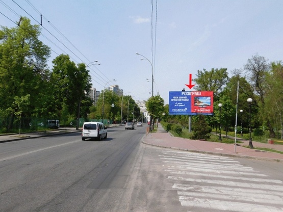 Фото рекламной плоскости по адресу Вышгородская ул., возле ул.Боровиковского, из центра