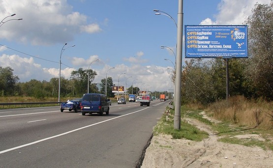 Фото рекламної площини за адресою ул.Заболотного/Феофания (А) направление на Одесскую пл Фото рекламної площини за адресою ул.Заболотного/Феофания (А) направление на Одесскую пл
