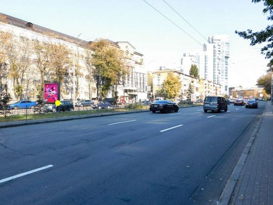 Фото рекламної площини за адресою Алмазова генерала ул. 4-А