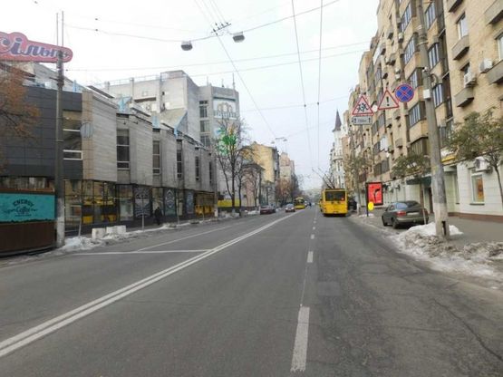 Фото рекламної площини за адресою Сечевых Стрельцов (Артема) ул. 32-38