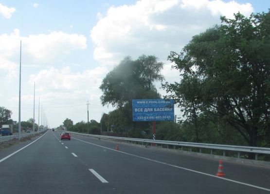 Фото рекламної площини за адресою Житомирская трасса, км 31+230  право, с. Гуровщина Фото рекламної площини за адресою Житомирская трасса, км 31+230  право, с. Гуровщина