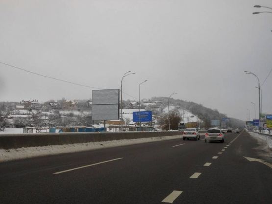 Фото рекламной плоскости по адресу Дніпровське шосе, 250 м після поворота на с. Лісники, траса Н-01 "Київ-Знам'янка", км 20+900 право, АТБ, ринок Фото рекламной плоскости по адресу Дніпровське шосе, 250 м після поворота на с. Лісники, траса Н-01 "Київ-Знам'янка", км 20+900 право, АТБ, ринок