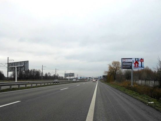 Фото рекламної площини за адресою Дніпровське шосе, траса Н-01 "Київ-Знам'янка", км 21+650 право