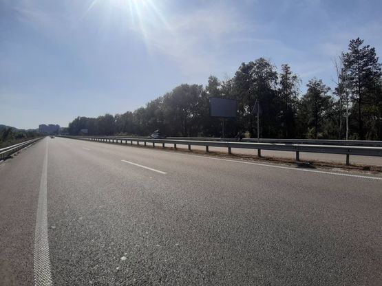 Фото рекламной плоскости по адресу км 42+500 праворуч (Н-01 Київ-Знам'янка), на повороті до ТОВ Інтерфом Фото рекламной плоскости по адресу км 42+500 праворуч (Н-01 Київ-Знам'янка), на повороті до ТОВ Інтерфом