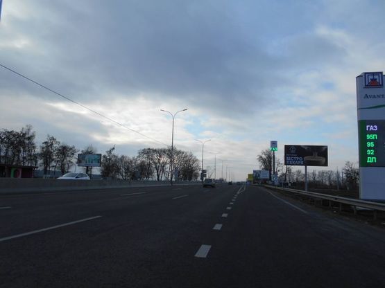 Фото рекламної площини за адресою с. Чабани, траса М-05 Київ-Одеса, км 17+030 право