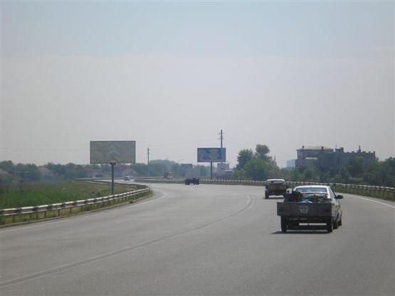 Фото рекламной плоскости по адресу автодорога М04 на г. Киев, Полтава возле озера Карпенкова № 37 Фото рекламной плоскости по адресу автодорога М04 на г. Киев, Полтава возле озера Карпенкова № 37